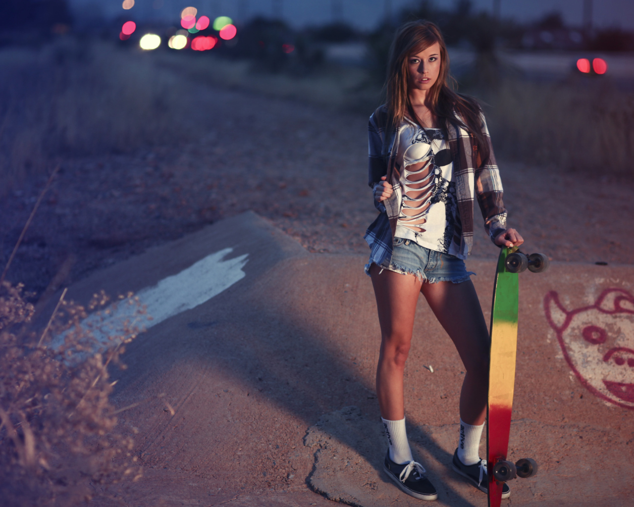 Скейтер девушка