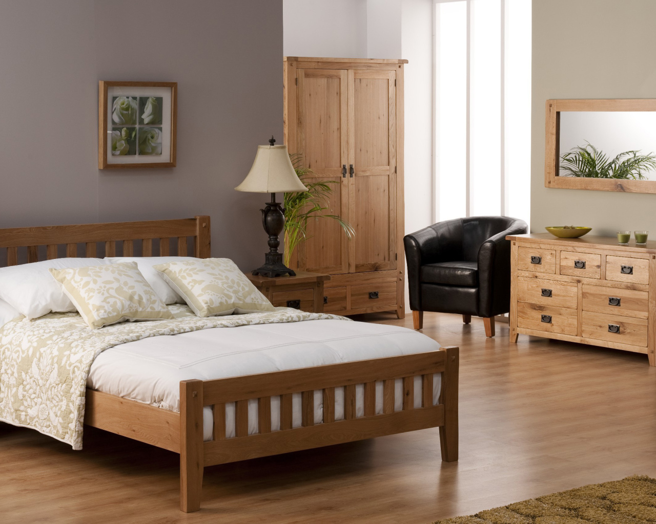 Стильная деревянная мебель для спальни