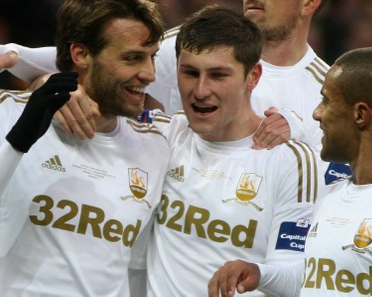 Суонси Сити