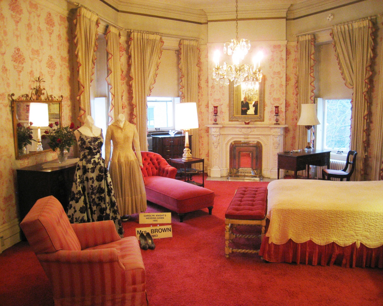 Спальня в стиле 19 века