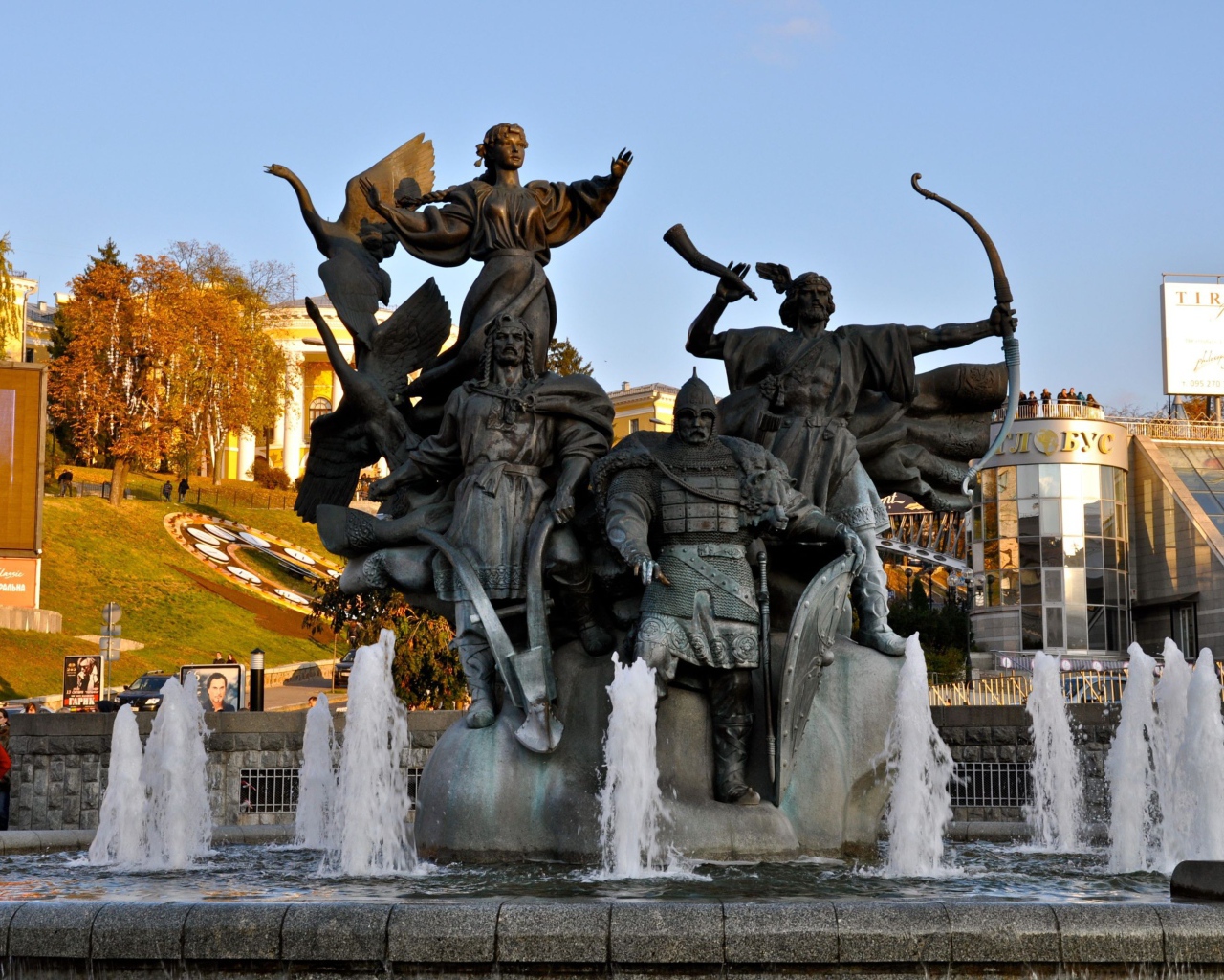 Памятник в Киеве