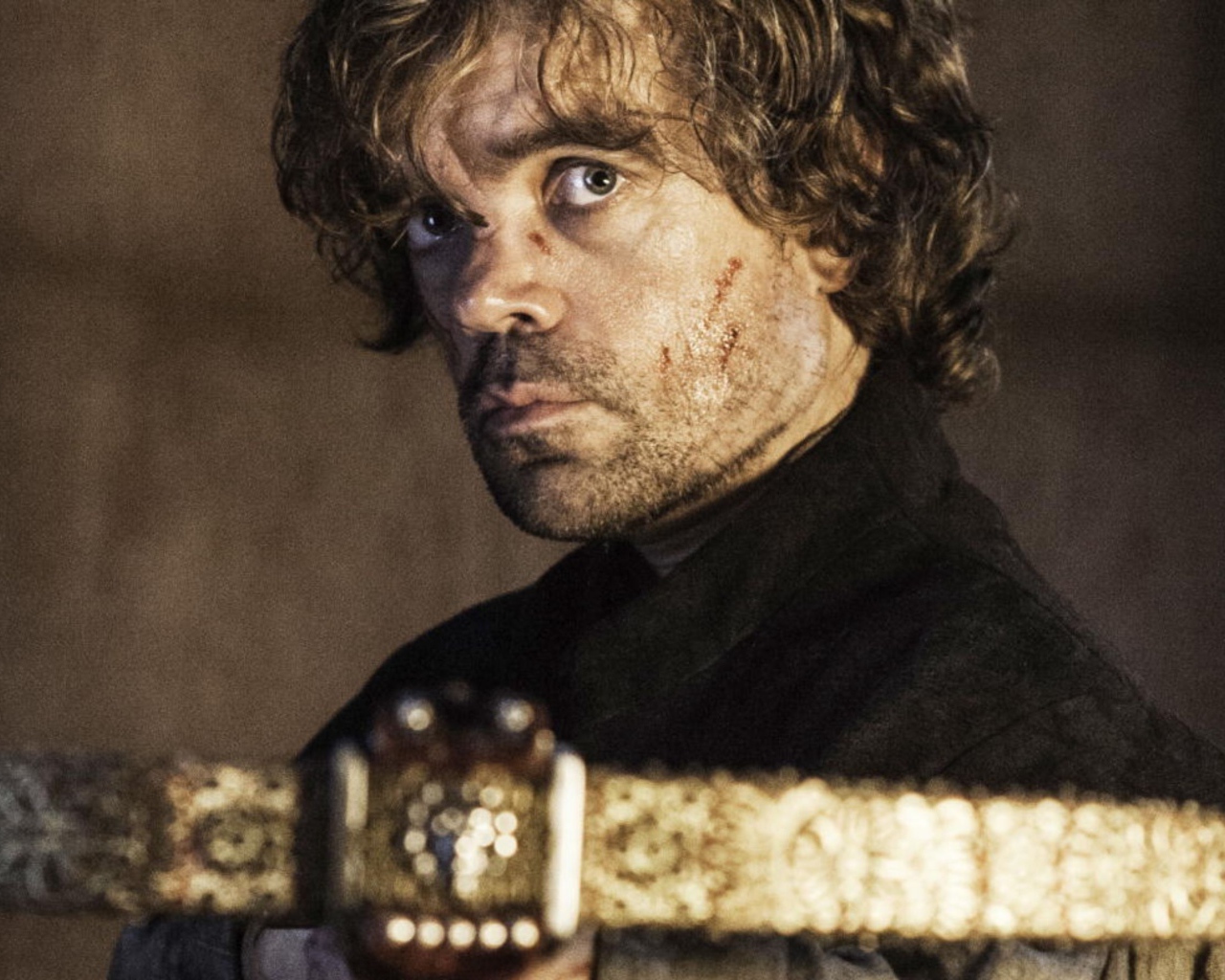 Тирион Ланнистер с арбалетом