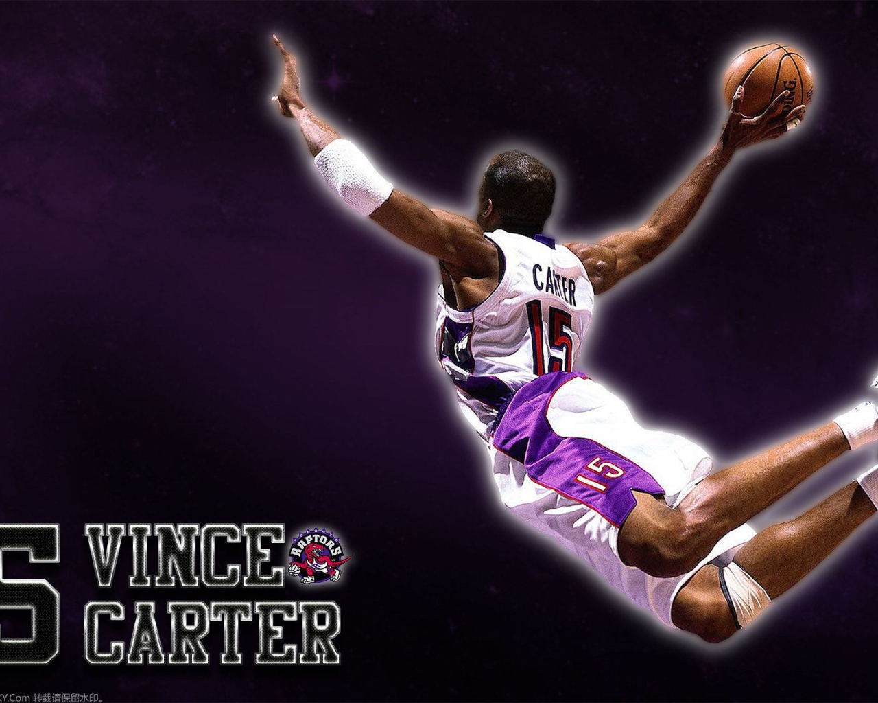 Винс Картер летает по баскетбольной площадке