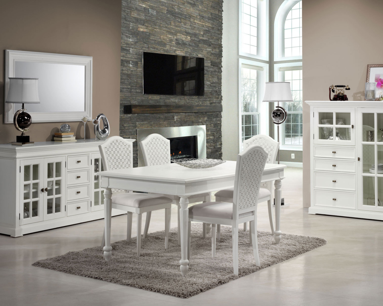 Белая мебель в столовой