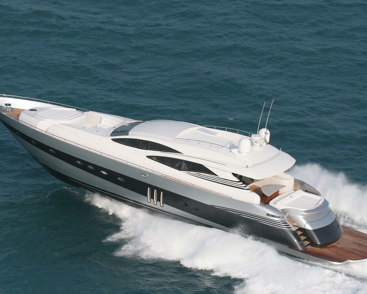 Яхта в Гаити