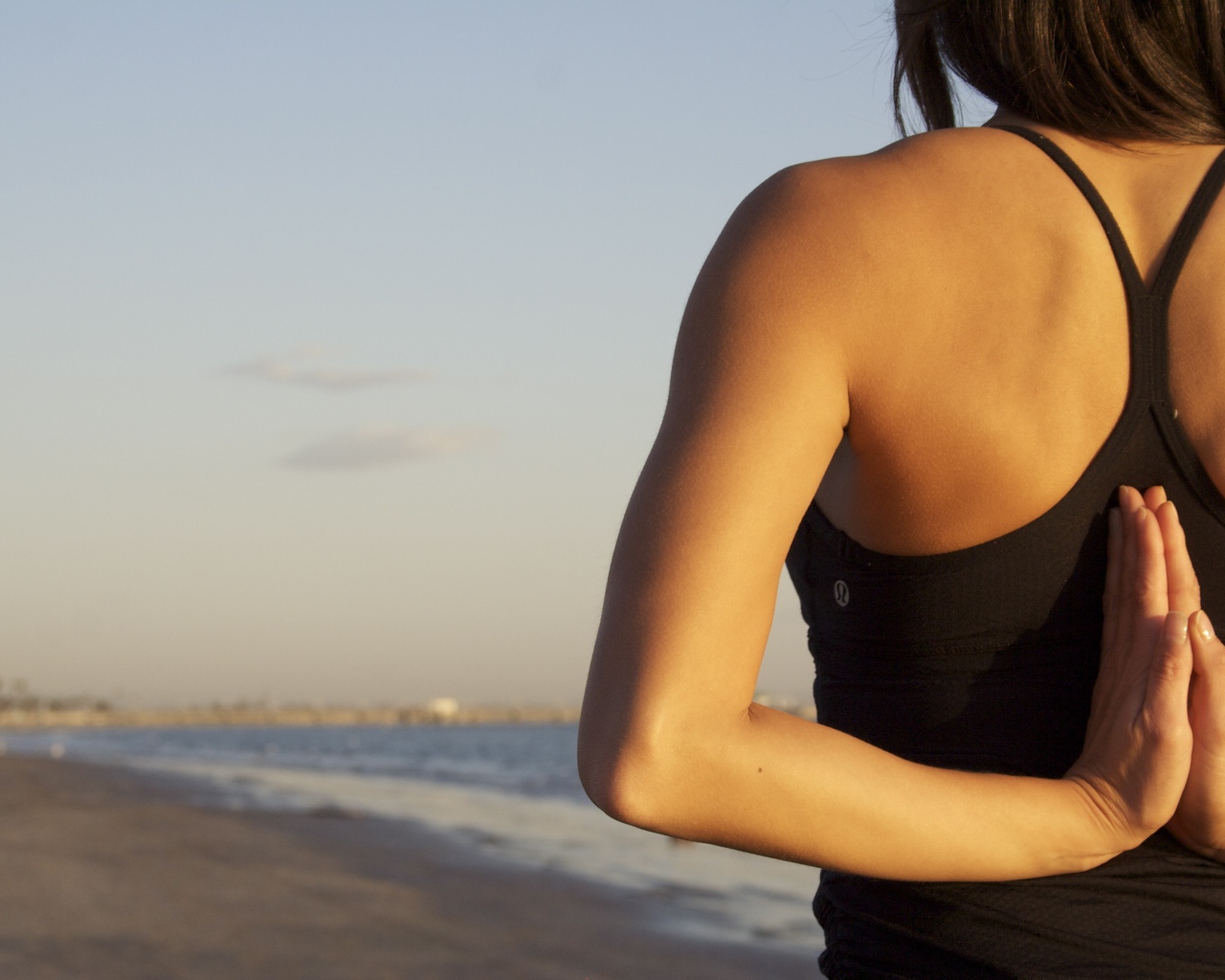 Йога на пляже