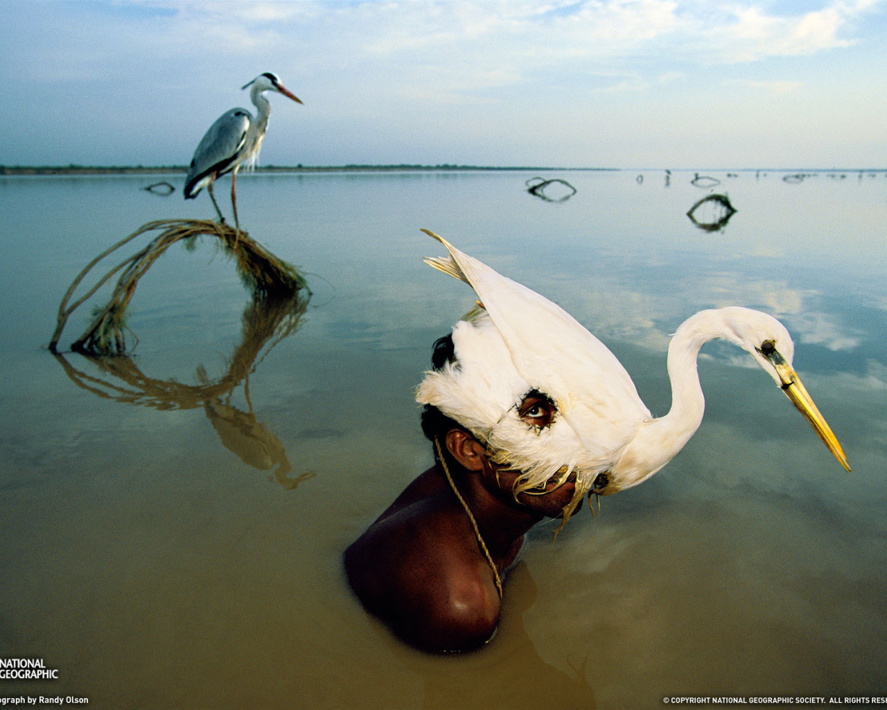 Охотник в маске