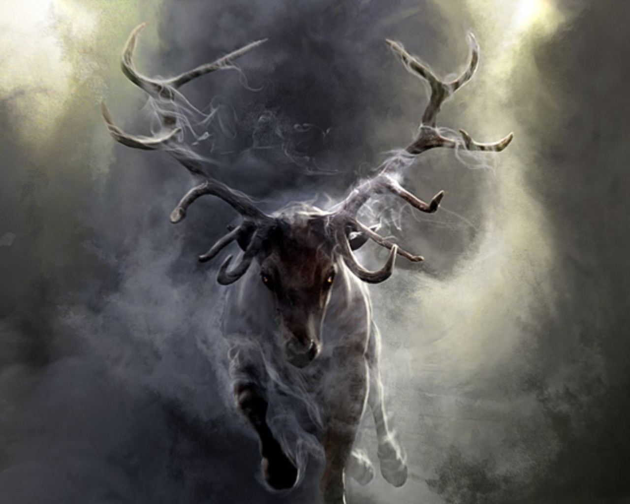 Олень выбегает из дыма