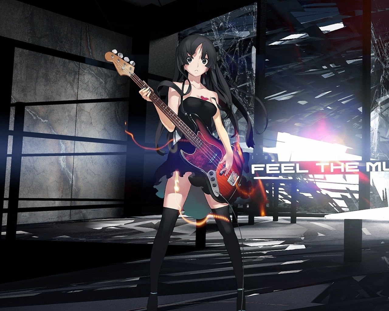 Девушка аниме Akiyama Mio с гитарой