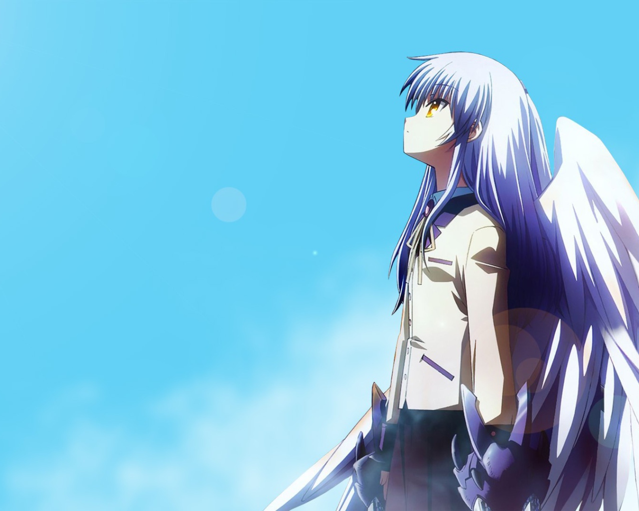 Ангел на фоне голубого неба в аниме Ангельские ритмы