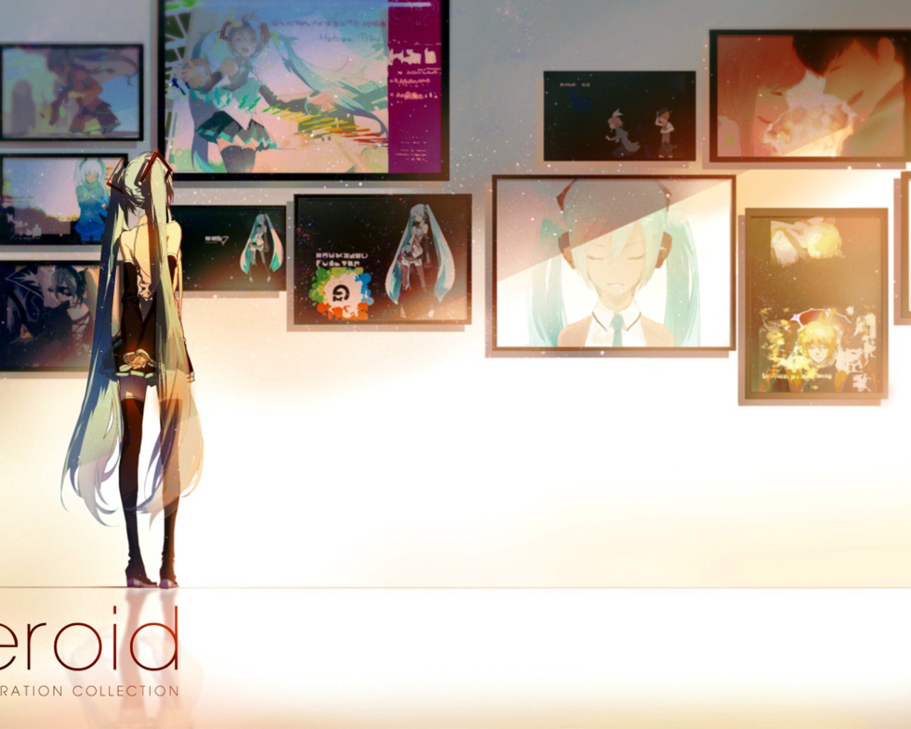 Девушка аниме в картинной галерее