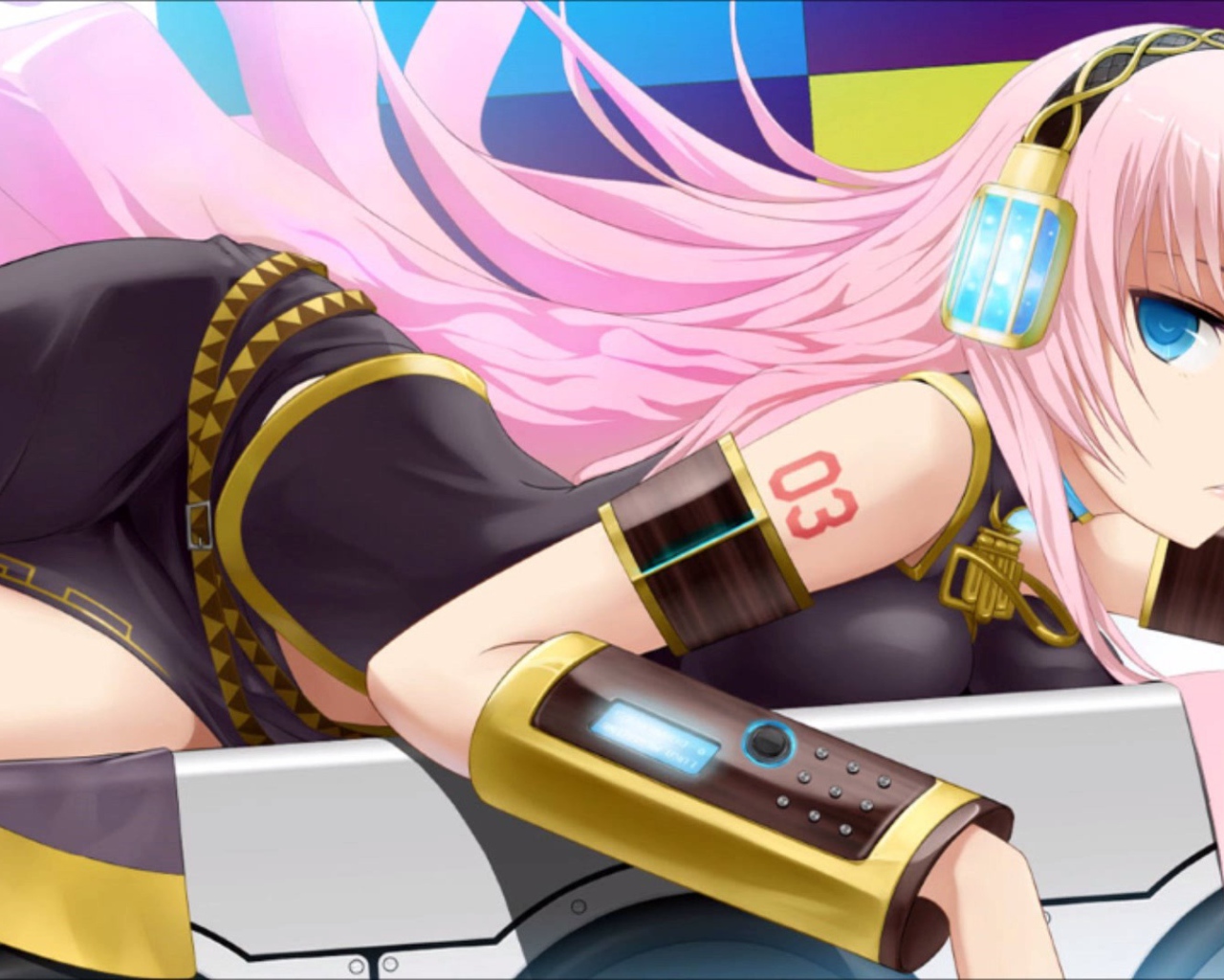 Аниме девушка с розовыми волосами в голубых наушниках, вокалоид