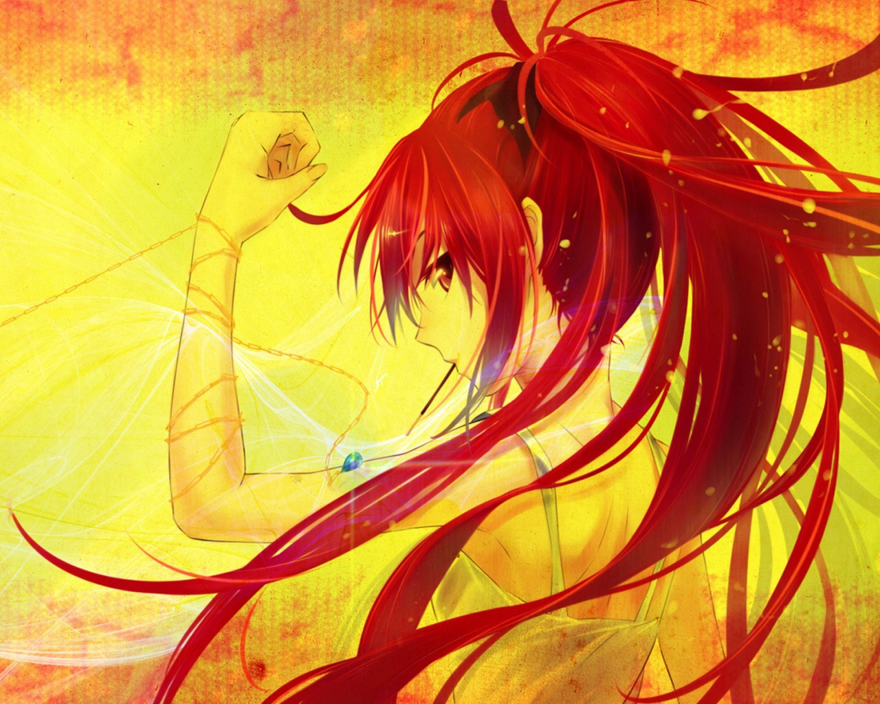 Могучая красноволосая девушка аниме