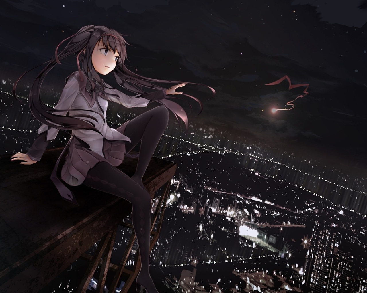 Девушка смотрит на ночной город, аниме Девочка-волшебница Мадока