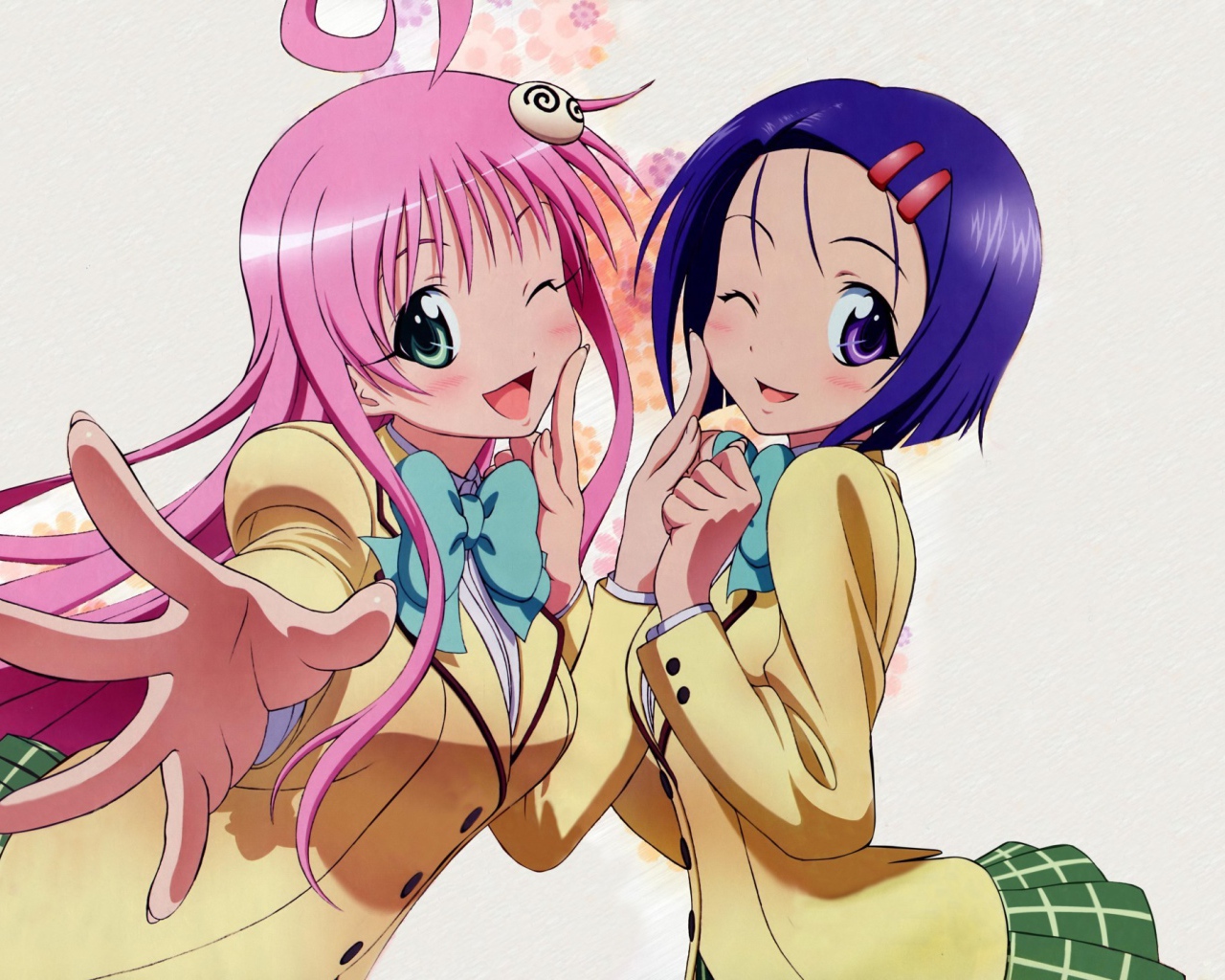 Две подруги из аниме Любовь и прочие неприятности