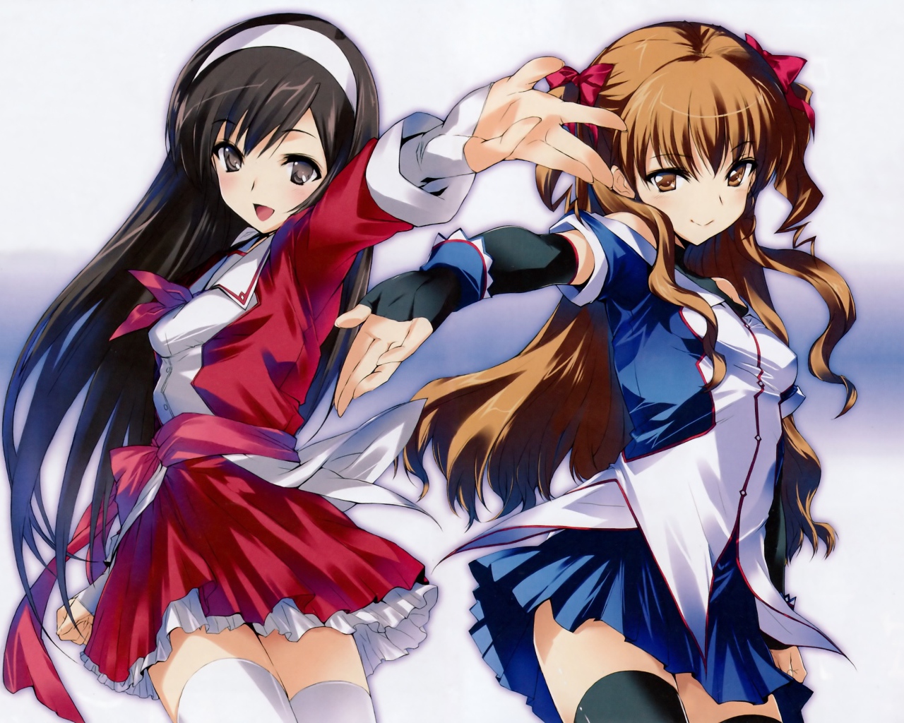 Две девушки аниме в школьной униформе