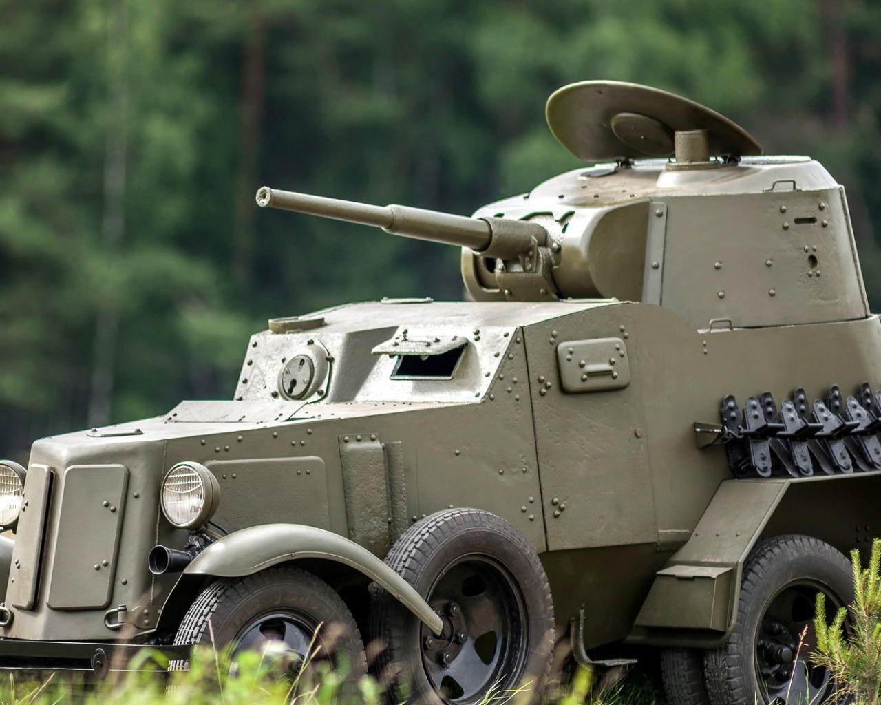 БА-10 — советский бронеавтомобиль 1930-х годов