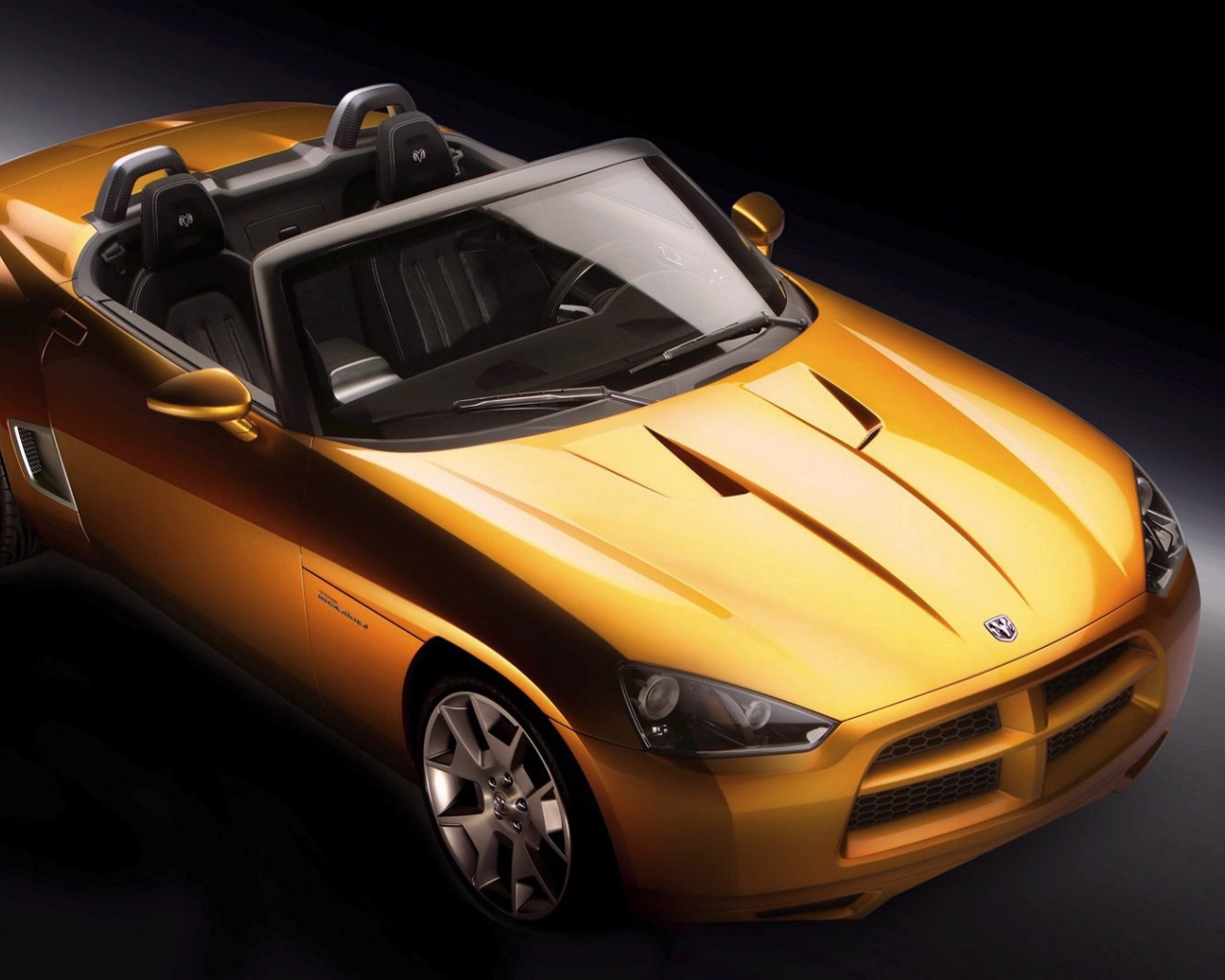 Красивый спортивный кабриолет