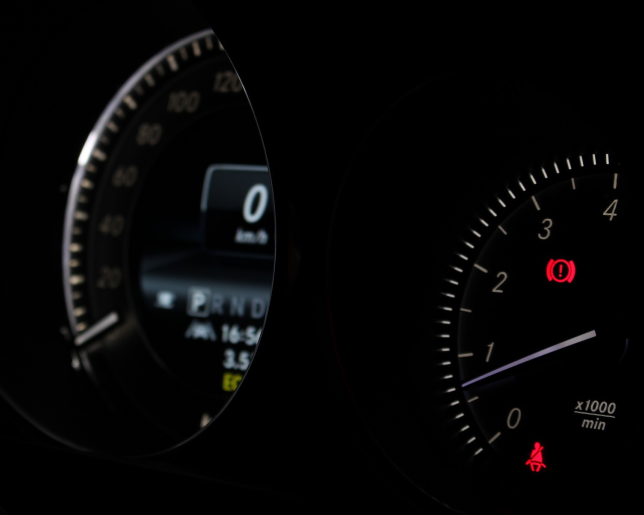 Приборная панель автомобиля