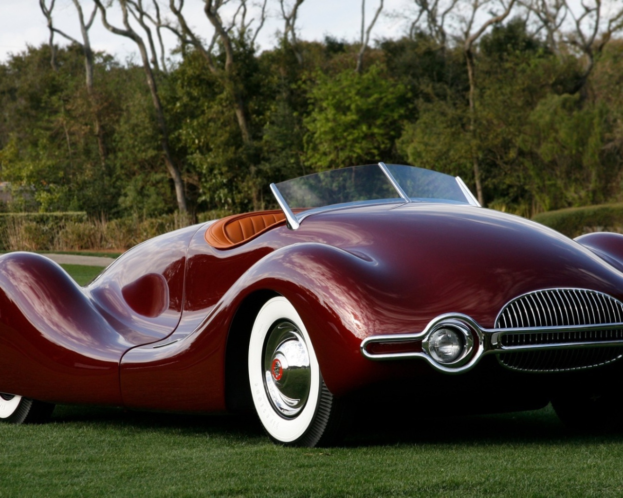 Фантастический дизайн ретро автомобиля