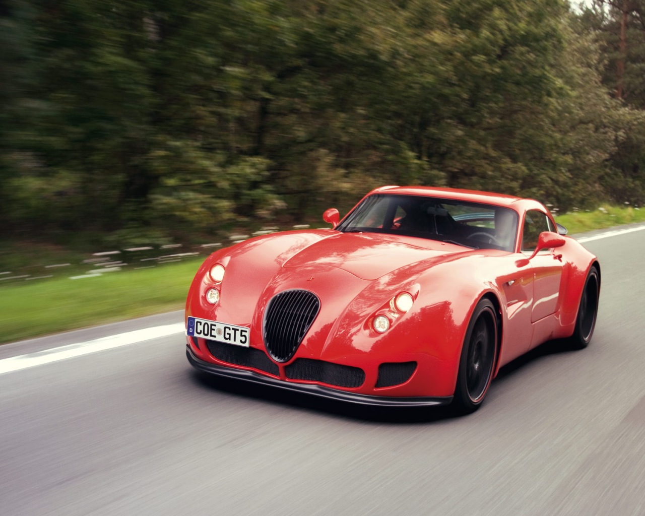 Быстрый автомобиль Wiesmann