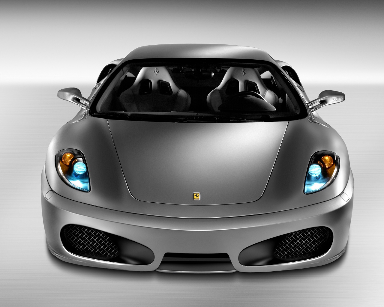 Серый Феррари F450