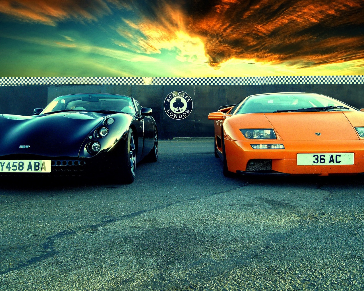 Спортивные авто ТВР и Ламборигини Diablo