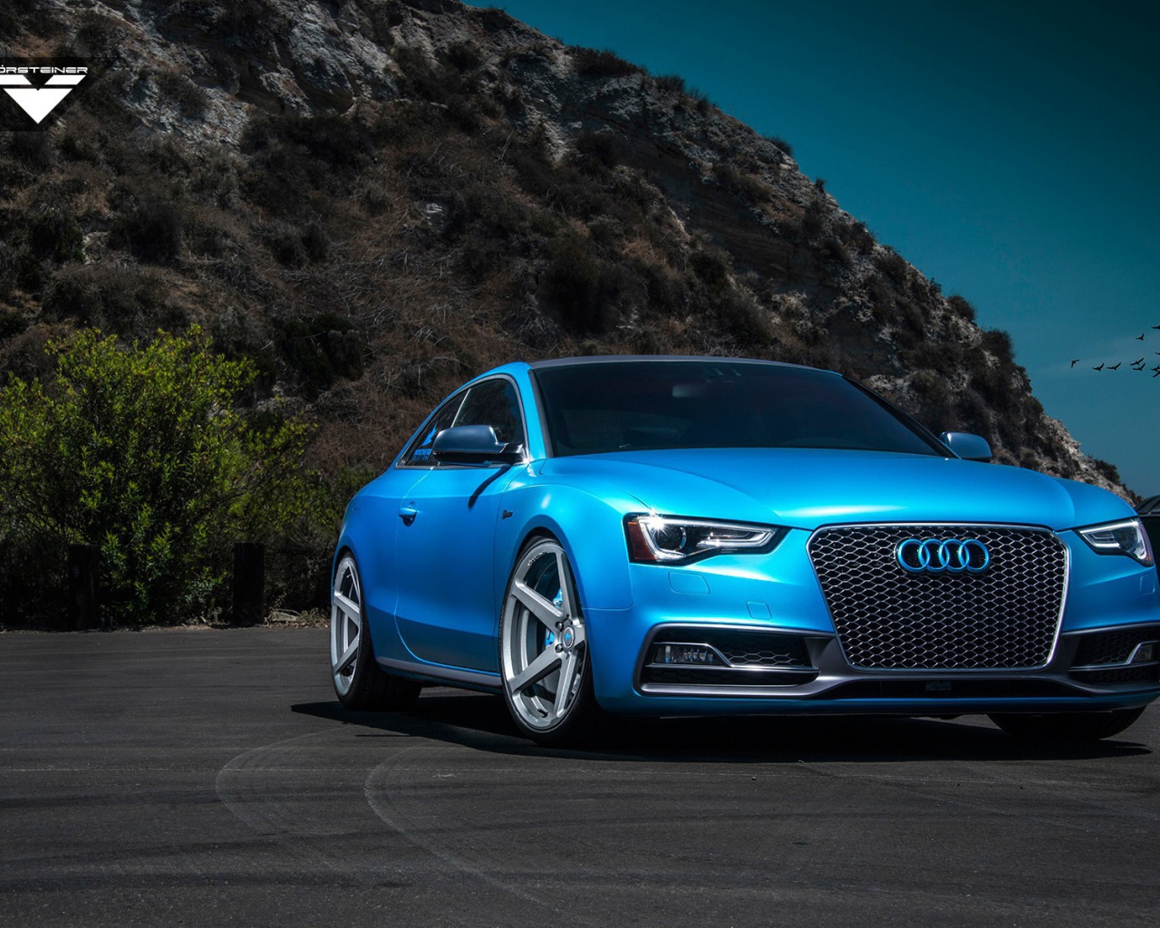 Голубой Audi S5, дизайн Vorsteiner