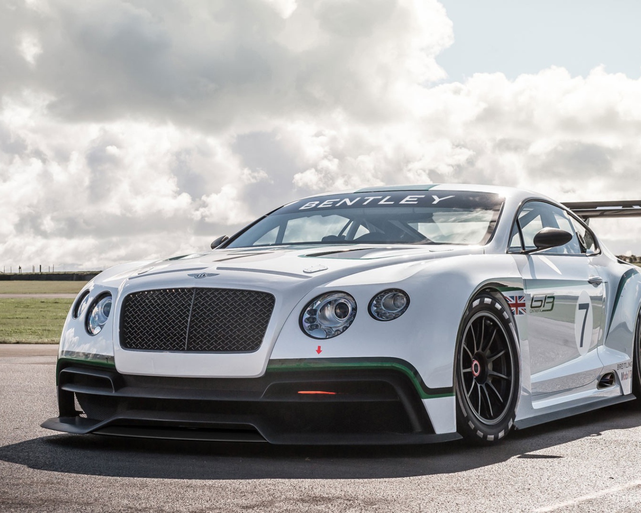 Спортивный Bentley Continental GT3