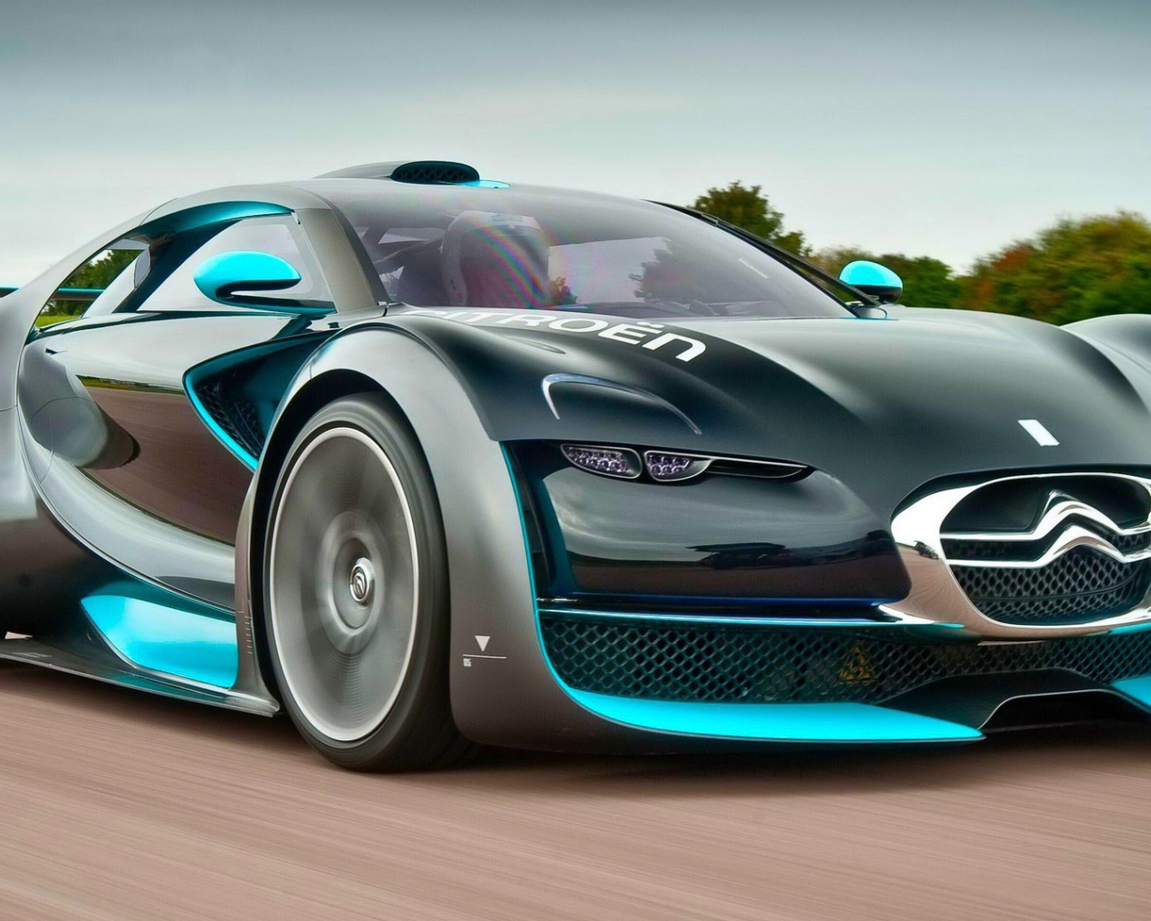 Супер автомобиль Citroen Survolt