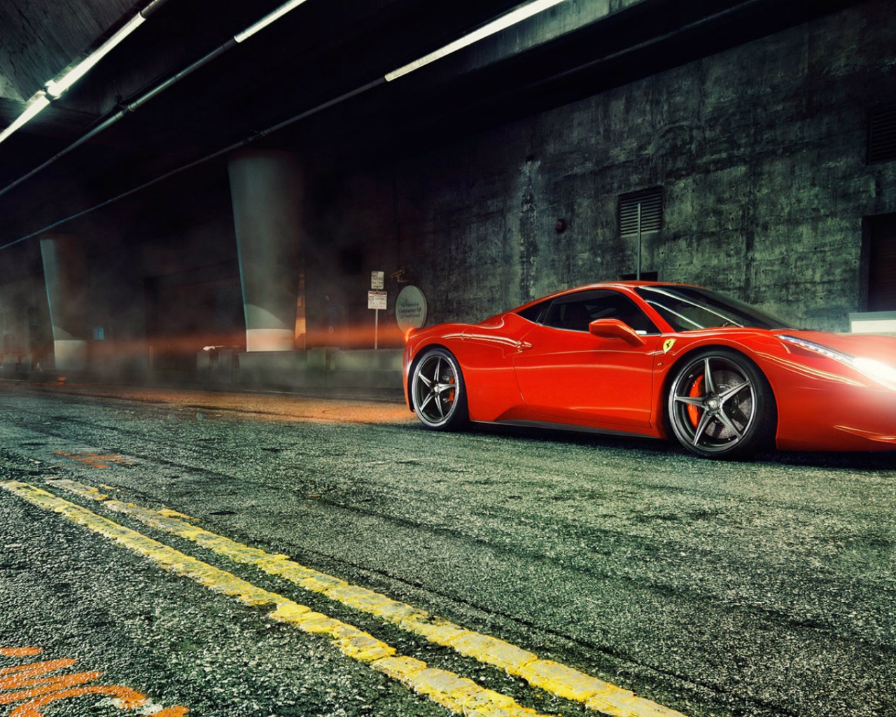 Итальянский автомобиль Феррари