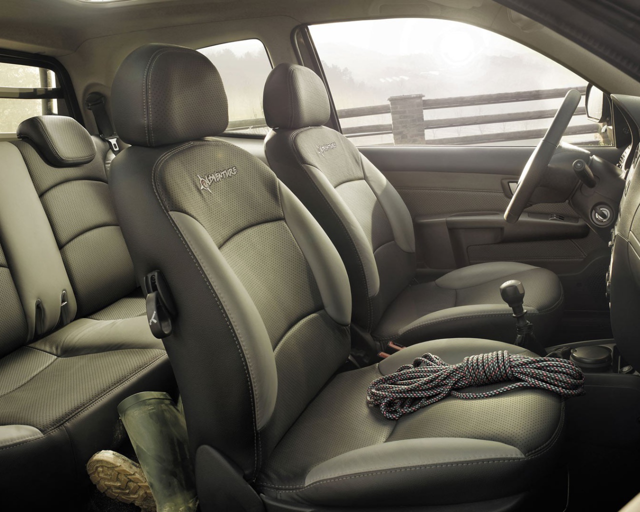 Салон автомобиля Fiat Strada