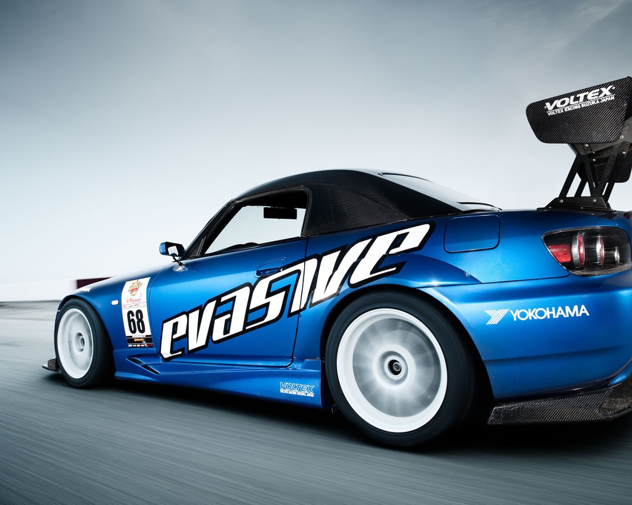 Спортивная Нonda s2000 со спойлером