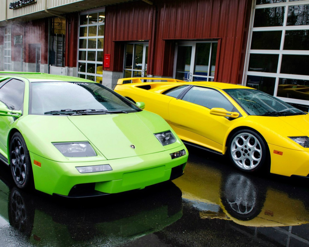 Яркие Lamborghini Diablo