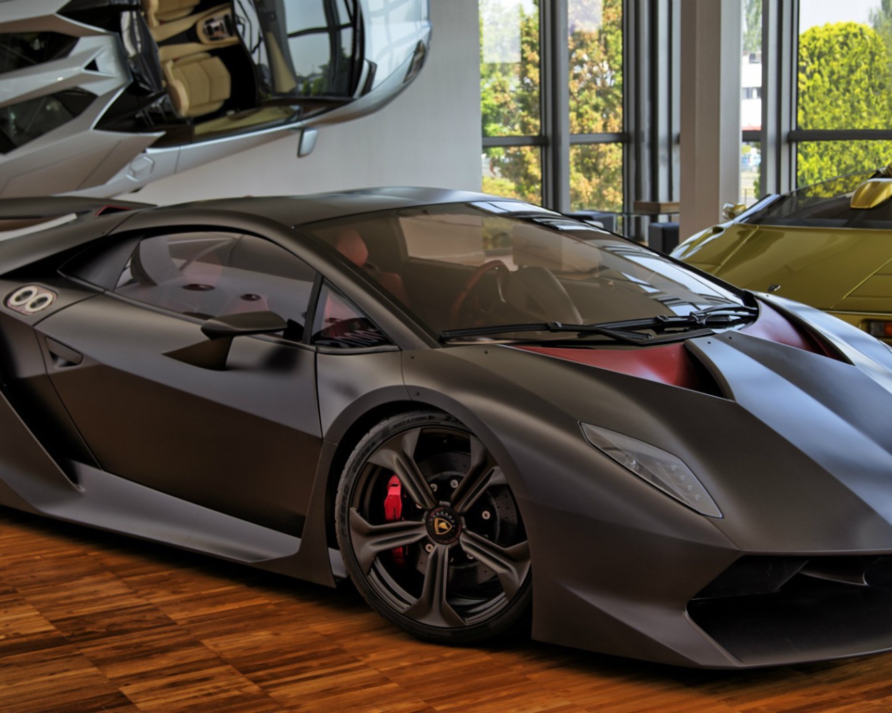 Автомобиль Lamborghini Sesto Elemento