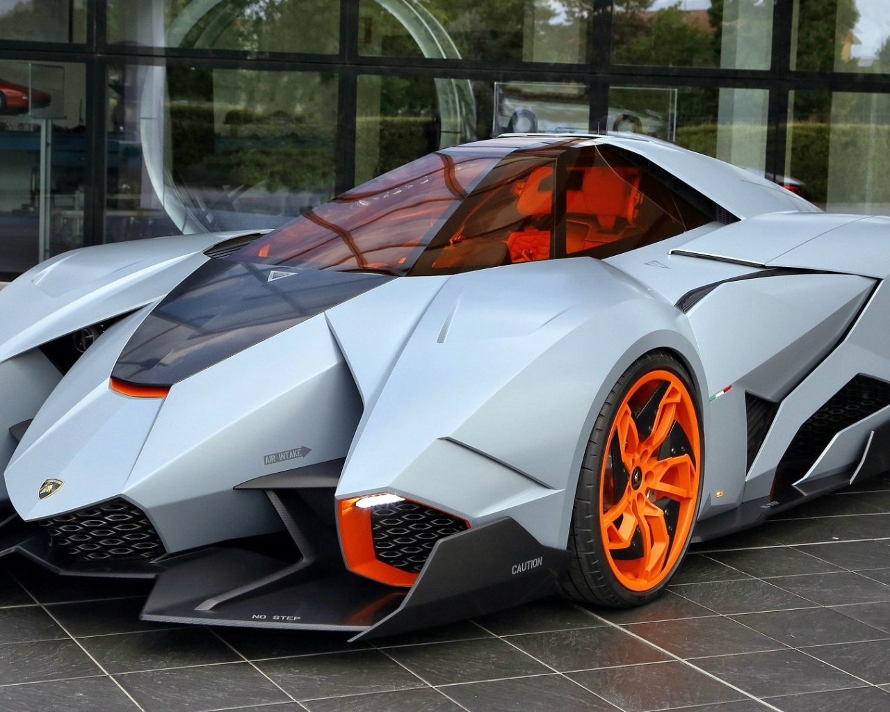 Невероятный автомобиль Lamborghini Egoista