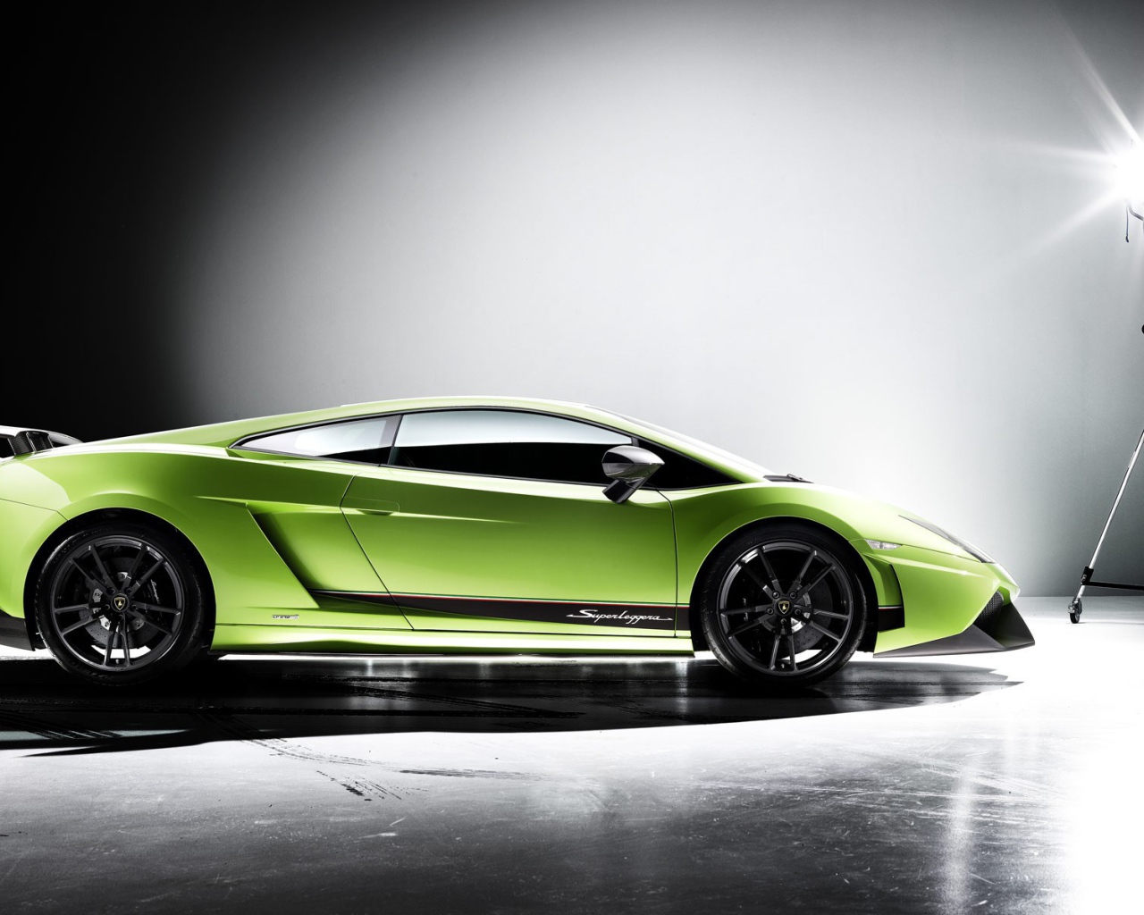 Фотосессия зеленого Lamborghini Gallardo Superleggera