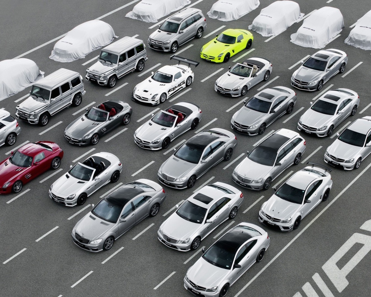 Выставка автомобилей Mercedes-Benz S Class