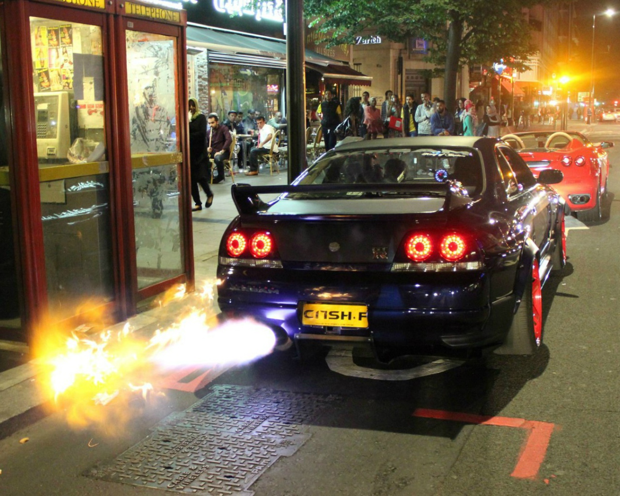 Огненный выхлоп Nissan Skyline GT-R