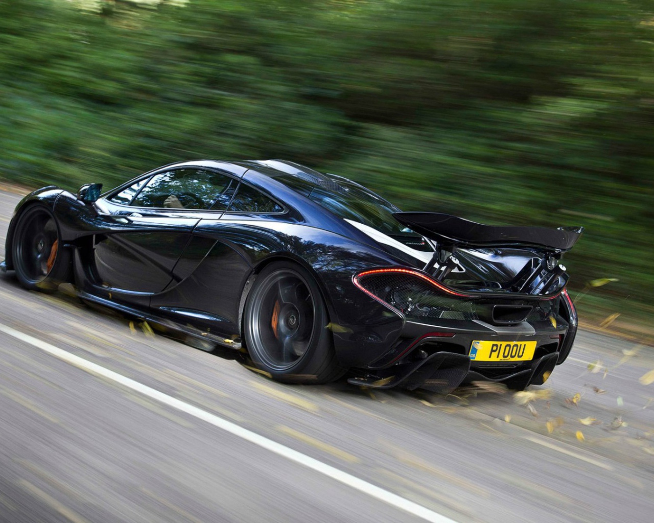 Спортивный McLaren P1