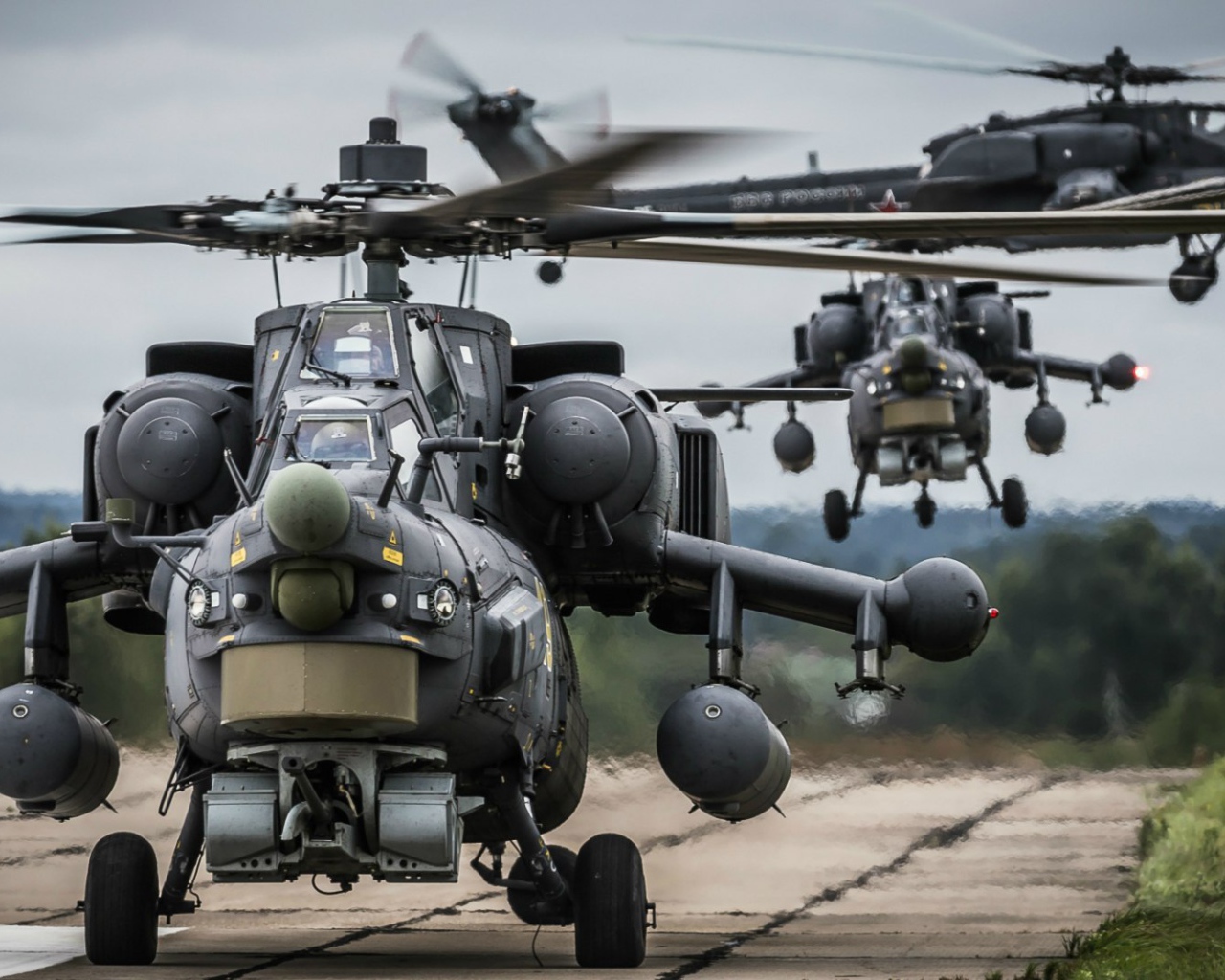 Пилотажная группа на Ми-28Н