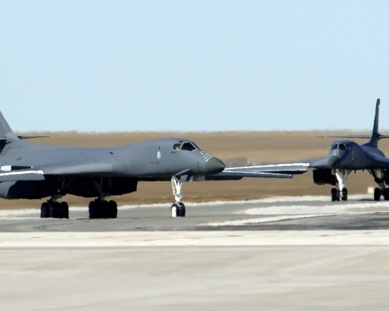 Самолеты Rockwell B-1 Lancer на базе