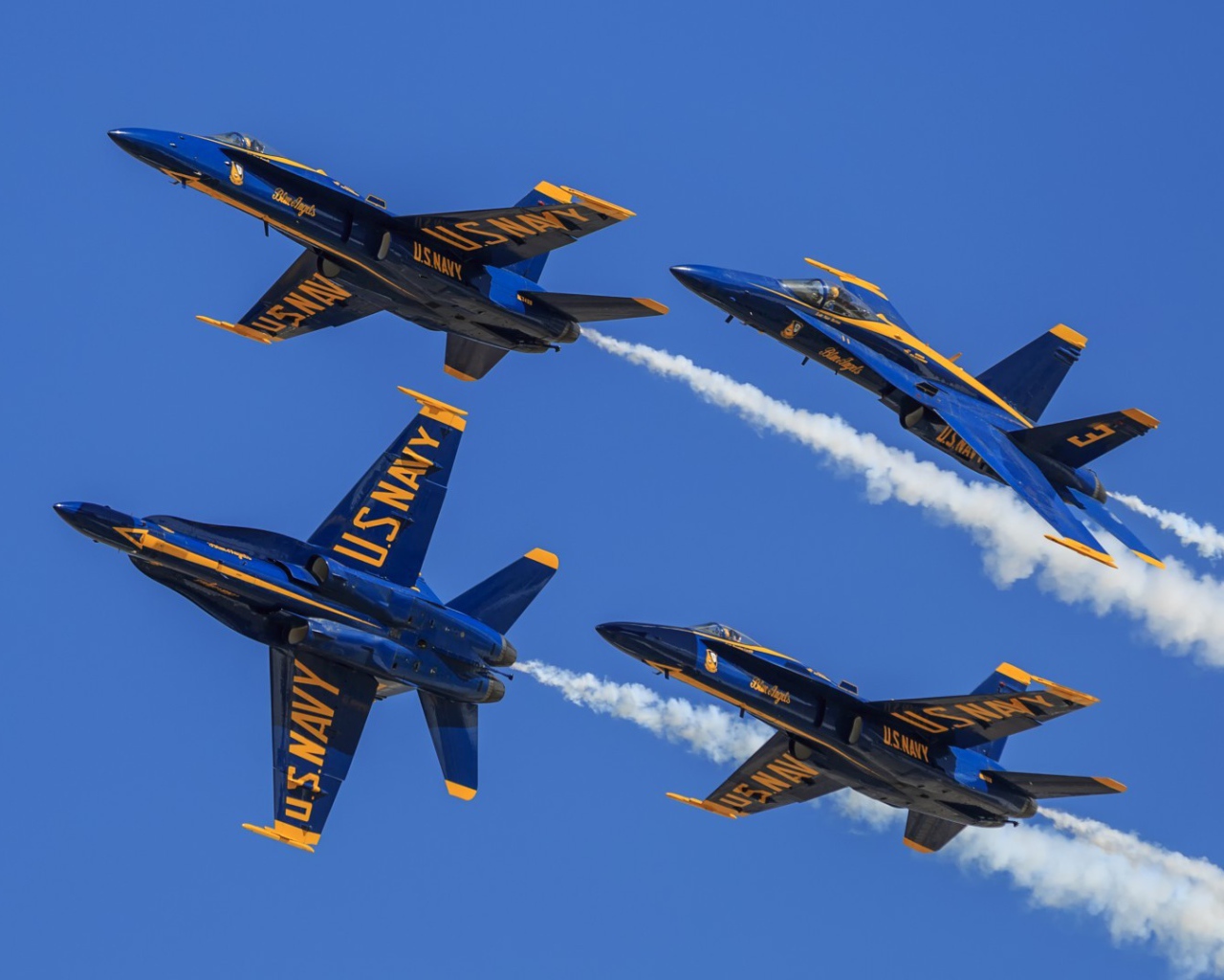 Истребители F-18 Голубые ангелы
