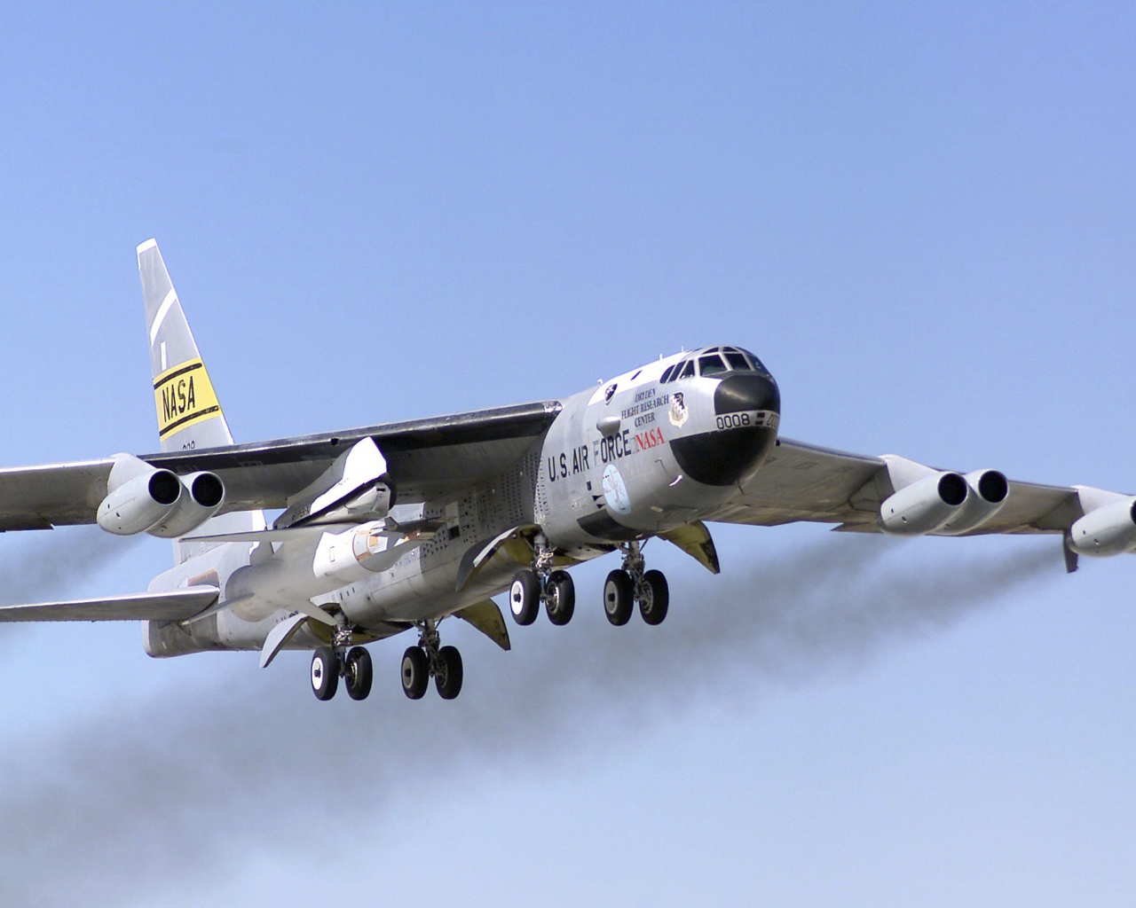Высотный самолет Boeing B-52 Stratofortress
