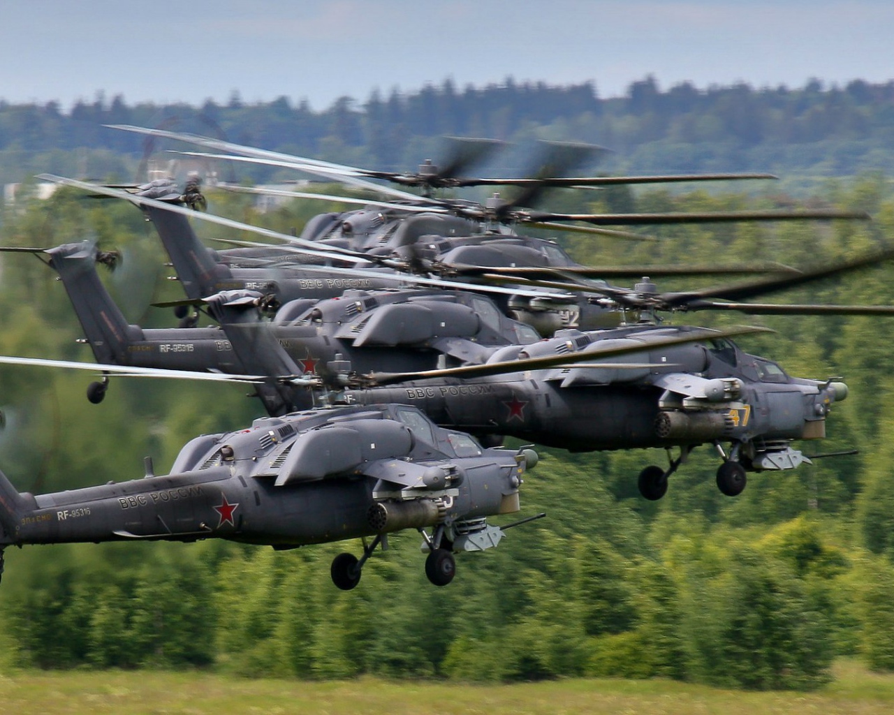 Звено вертолетов МИ-28