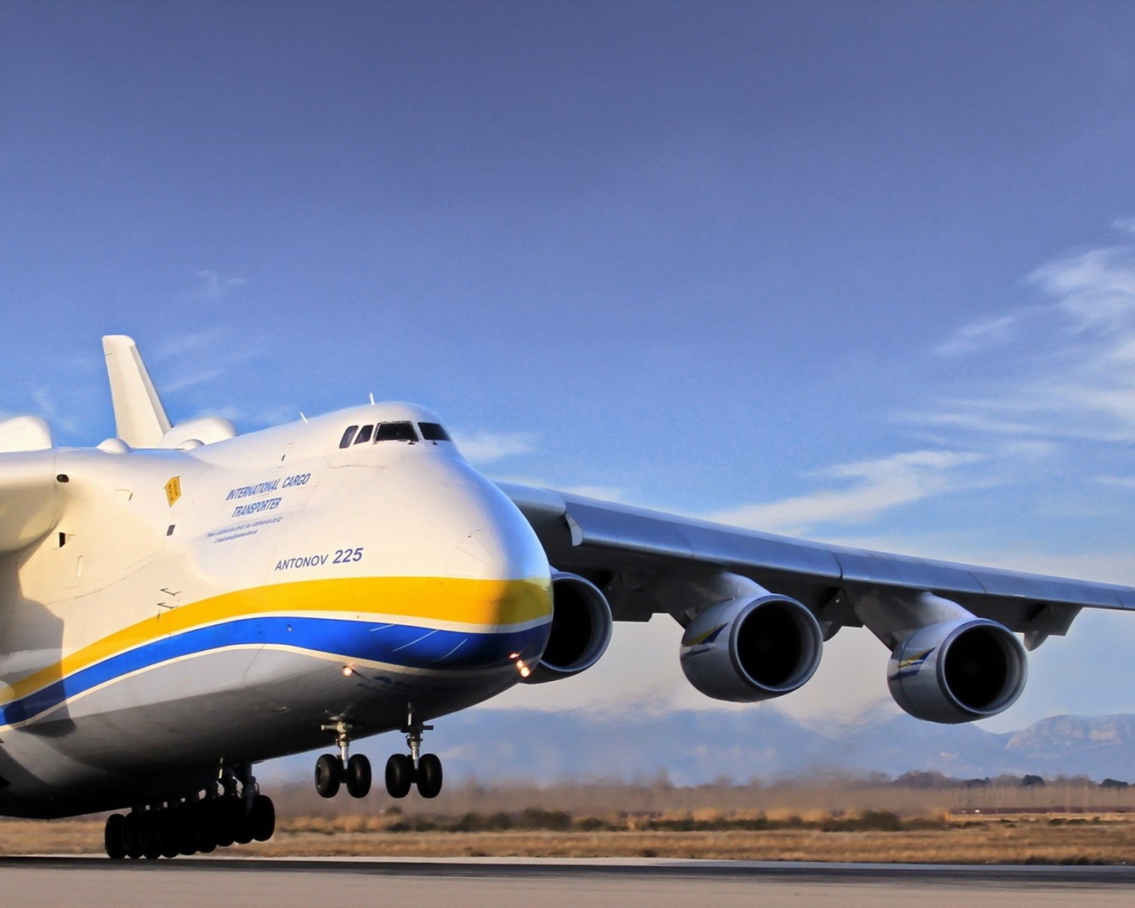 Украинский самолет рекордсмен АН-225