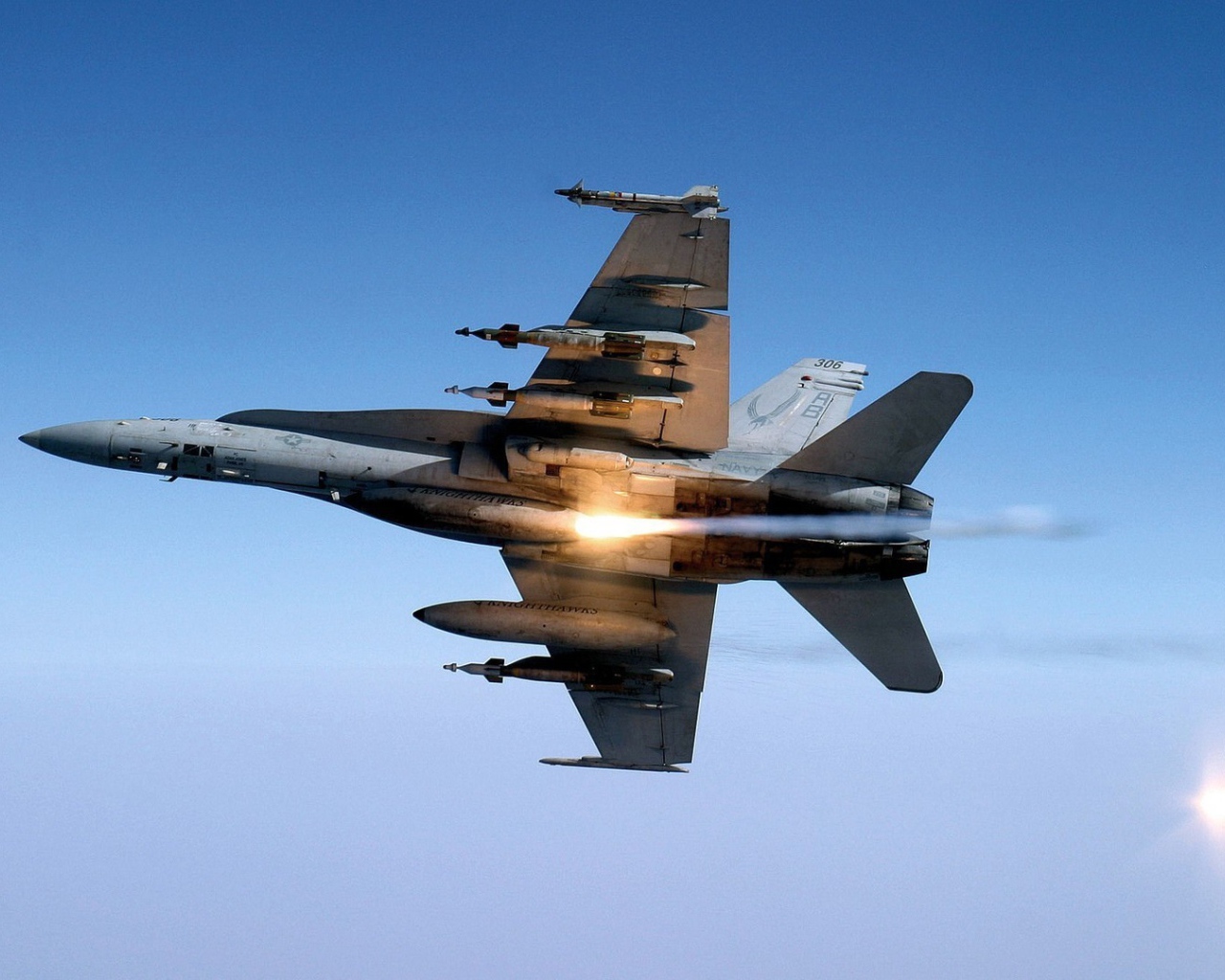 Снаряженный к бою истребитель