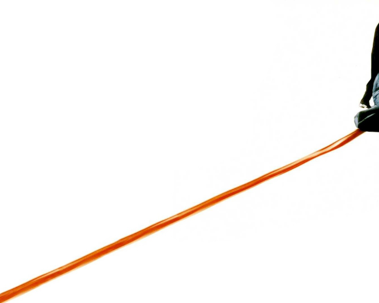 Кровавый след за мешком с трупом