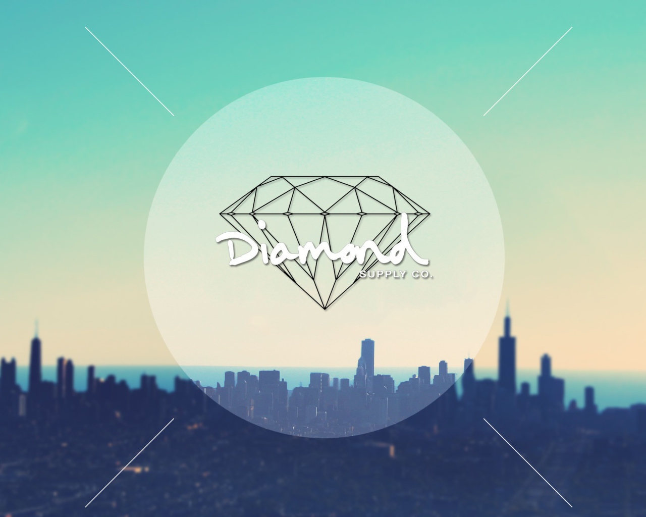 Символ бриллиант в небе над городом