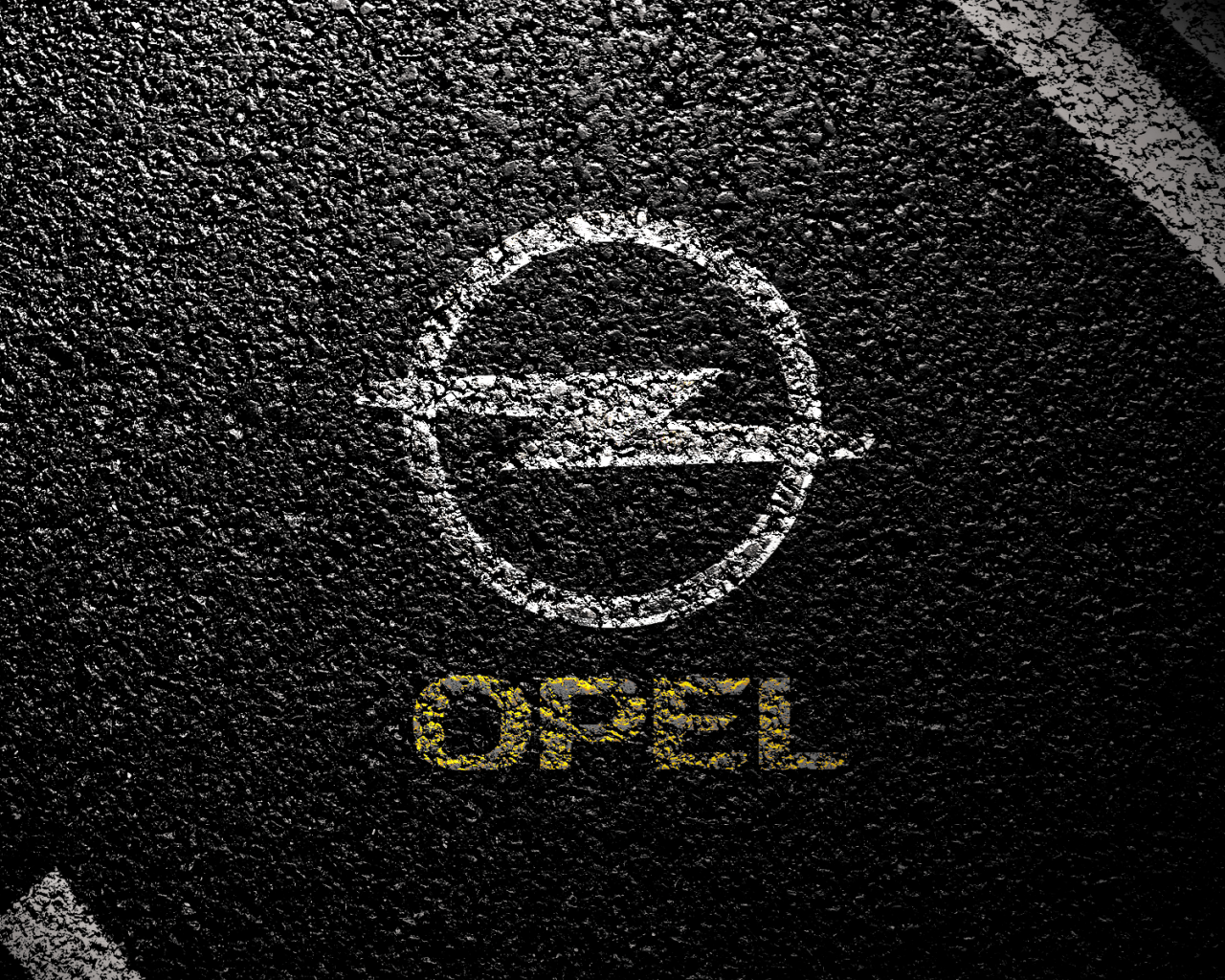 Символ Опель на асфальте